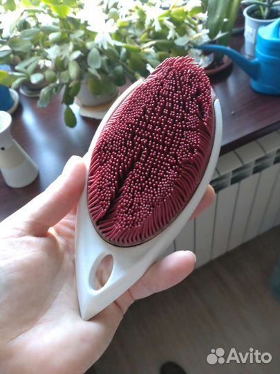 Щетка для душа 