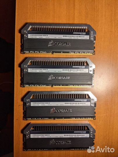 Corsair Dominator Platinum DDR3 64GB (8x8)