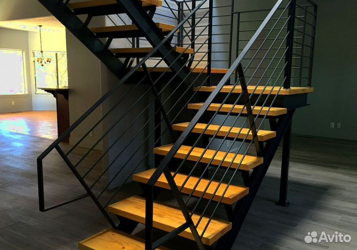 Лястница г-образная