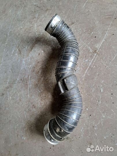 Патрубок интеркулера на Mercedes W203