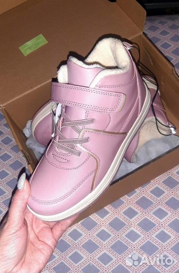 Ботинки демисезонные для девочки 35 размер новые