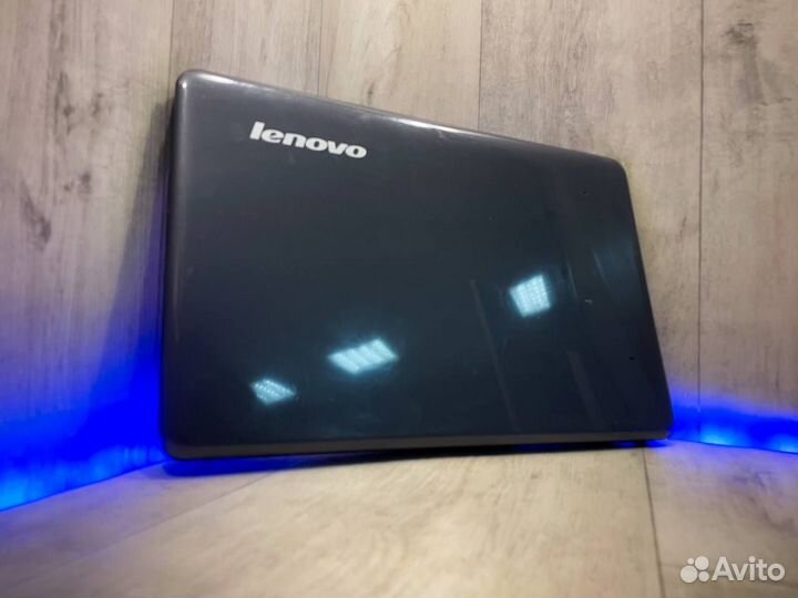 Ноутбук lenovo