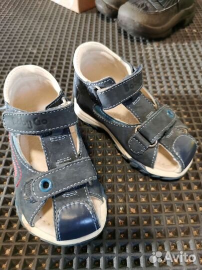 Сандали, кеды, сапоги, ботинки