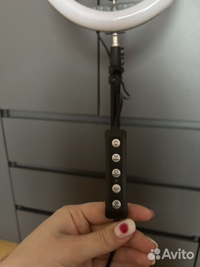 Кольцевая лампа со штативом