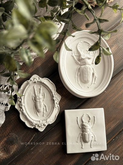 Панно барельеф гипсовое жуки