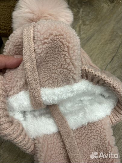 Шапка с ушками и помпоном детская