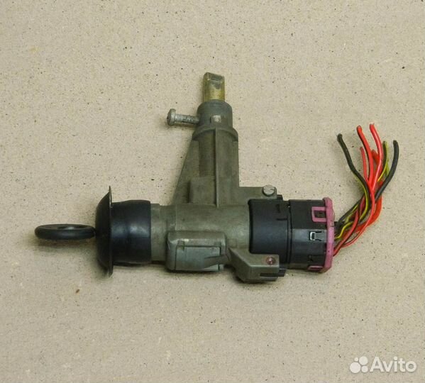 Замок зажигания Audi 80 B3