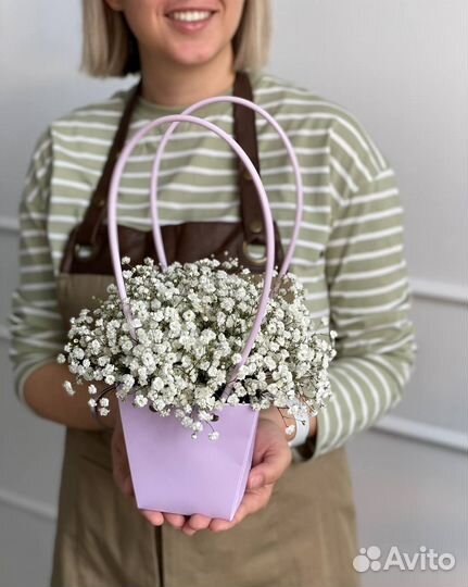 Цветы в сумке. Гипсофила белая