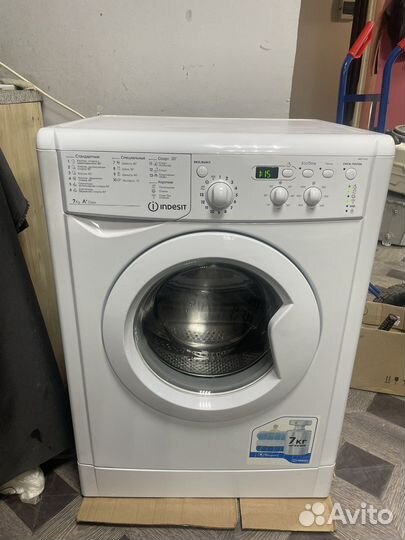 Стиральная машина Indesit 7 кг