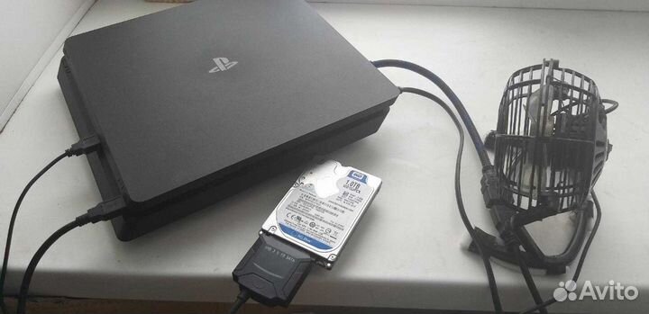 Игровая консоль PS4 1тб