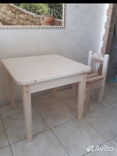 Комплект Детский стул и стол. Новые
