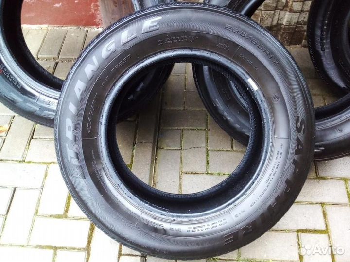 Triangle PL01 235/65 R17