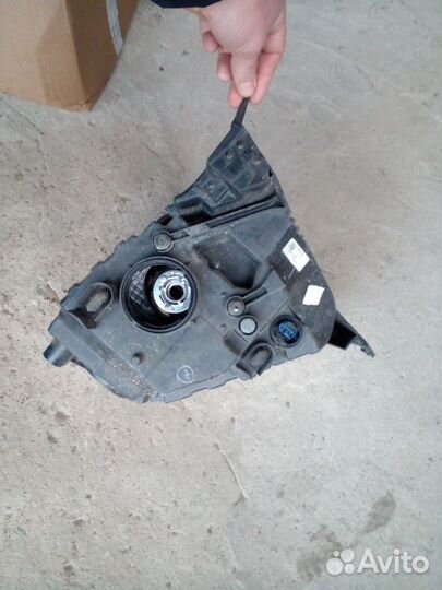 Фара левая Hyundai Creta 2 на запчасти