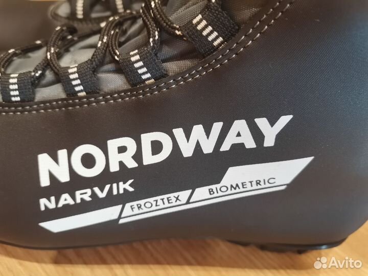 Лыжные ботинки 42 размер