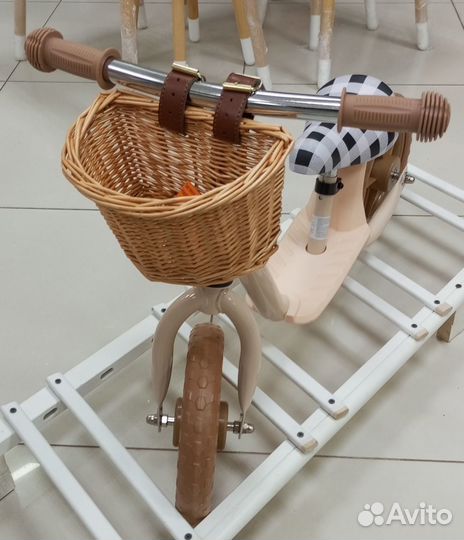 Беговел journey Happy Baby (beige plus)