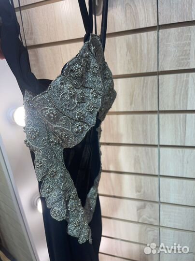 Вечернее платье с бисером