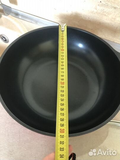 Сковорода вок 30 см с крышкой Roichen