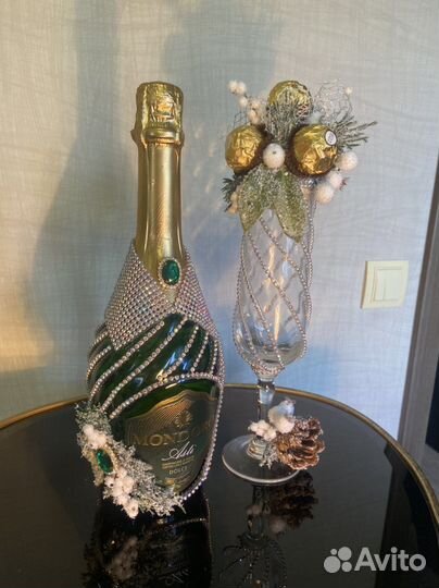 Оформление праздничного шампанского