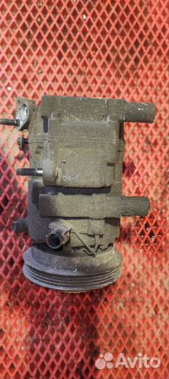 Компрессор кондиционера Hyundai Matrix