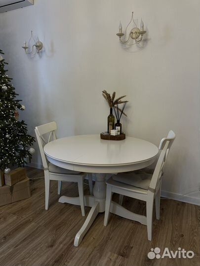 Стол и стулья IKEA