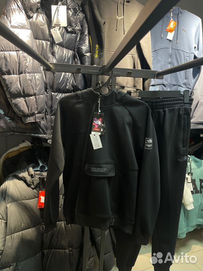 Спортивный костюм The North Face