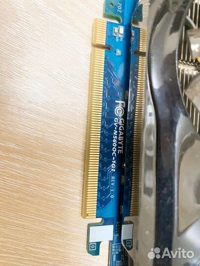 Видеокарта gt560ti 1g