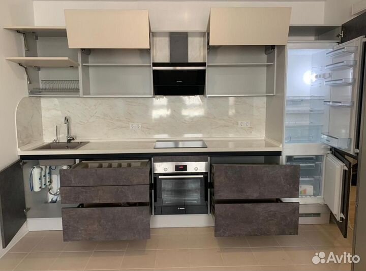 П образная кухня на заказ. Фабрика