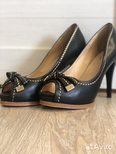 Туфли женские 38 размер черные