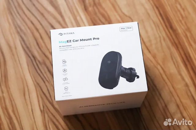 Зарядка Pitaka Mount Pro в воздуховод