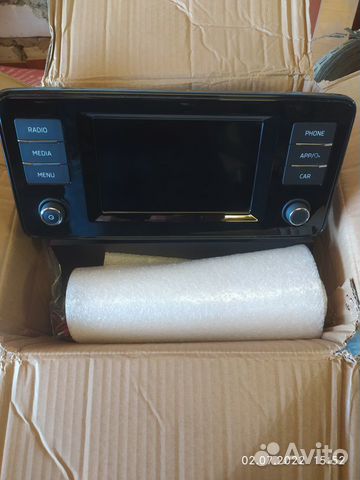 Штатная магнитола на skoda rapid