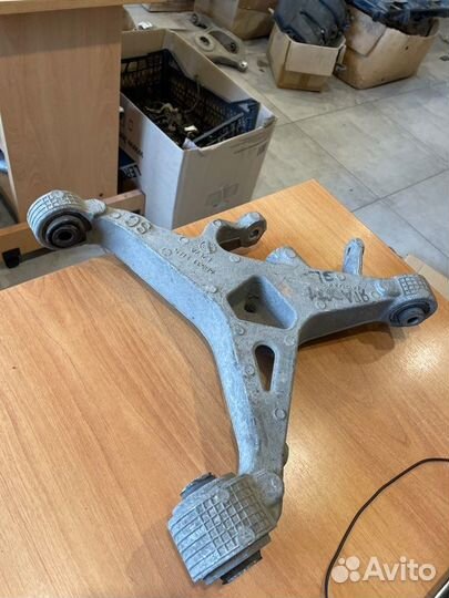 Рычаг подвески левый Jaguar Xf