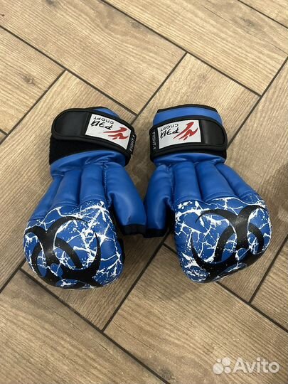 Экипировка для единоборств или бокса