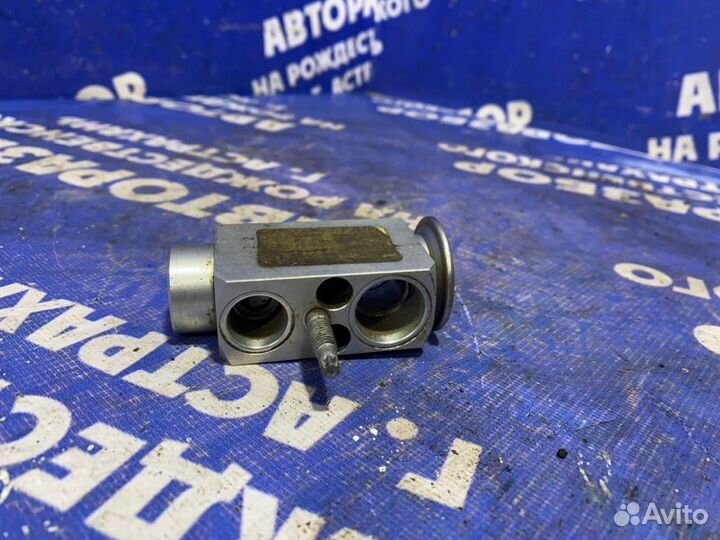 Клапан кондиционера Ford Focus 3 седан pnda 2012