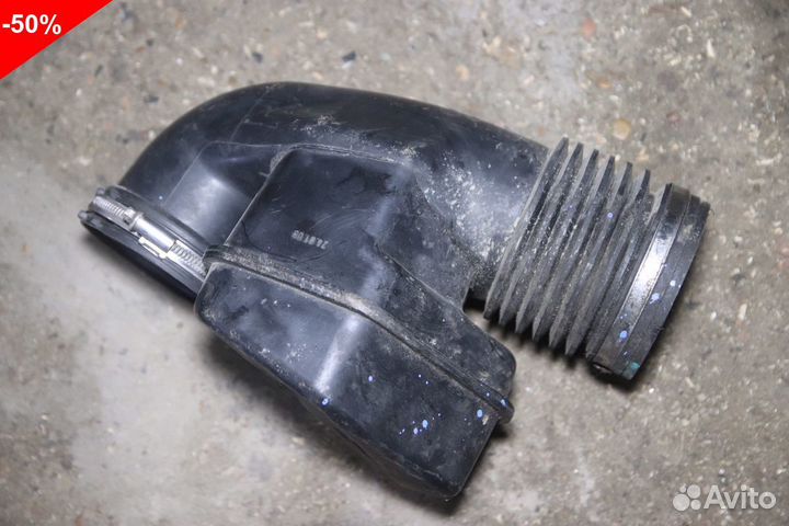 Патрубок воздушного фильтра на Бмв X3 E83