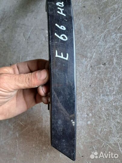 Молдинг фонаря левый на BMW E65 E66