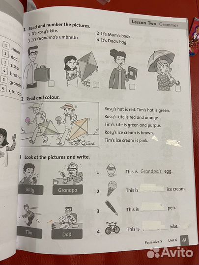 Учебник Family and friends 1 в хорошем состоянии