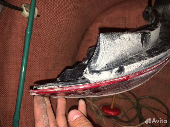 Продам задний фонарь Ниссан примера