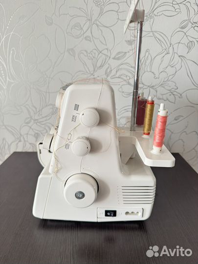 Оверлок janome 210d