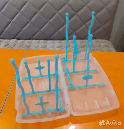 Все для кормления (бутылочки,поильники и.т.д)