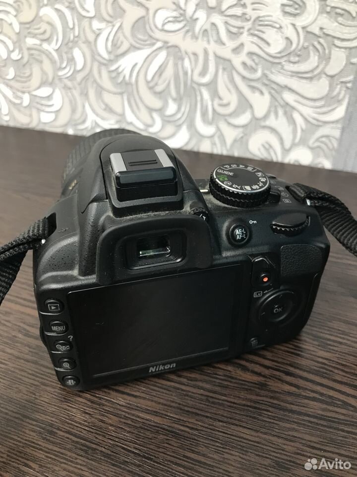 Продам зеркальный фотоаппарат Nikon d3100