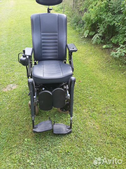 Инвалидная коляска с электроприводом invacare