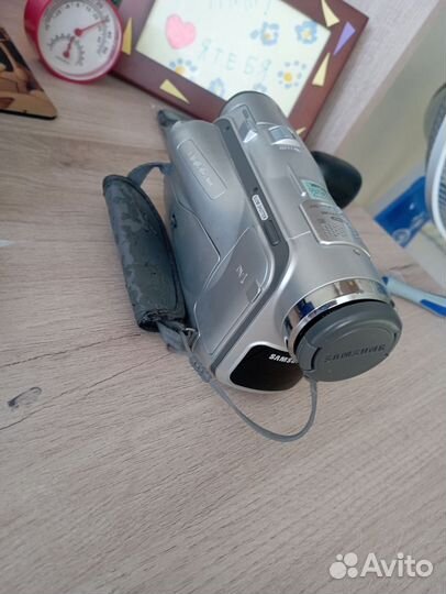 Видеокамера samsung кассетная VP D101i pal