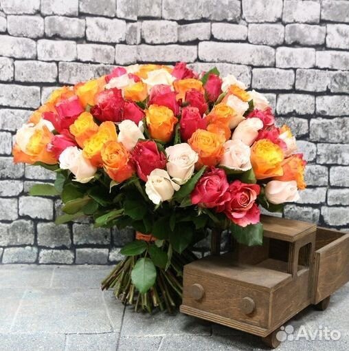 Букет из 25 роз. Подарок девушке