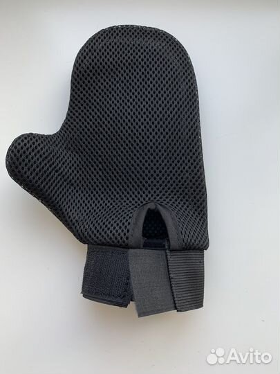 Расчёска-щетка для шерсти с подвижным пальцем