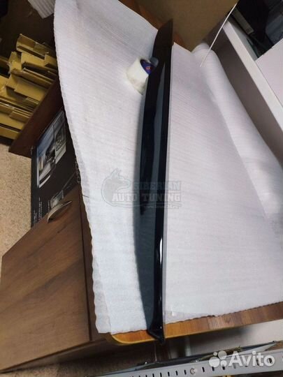 Спойлер Lip на кромку багажника Toyota Camry 50 55