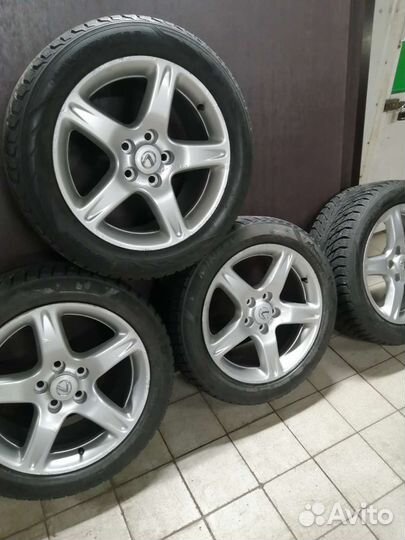 Dunlop Axiom Plus 225/50 R17