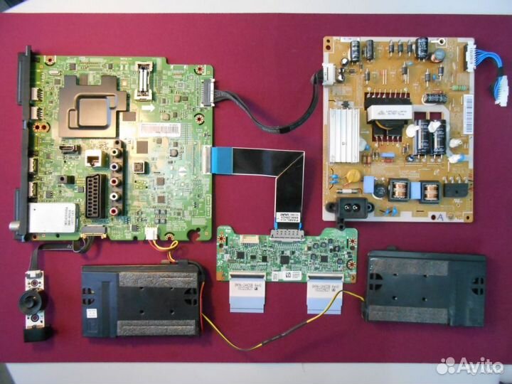 Комплектующие с разбитых телевизоров