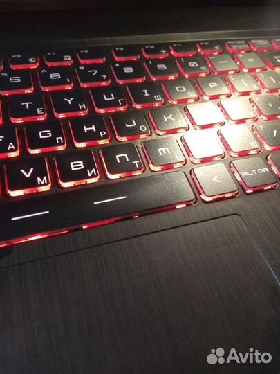 Игровой ноутбук msi leopard gp63 Core i7/16gb