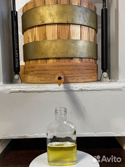 Кедровое сыродавленное масло