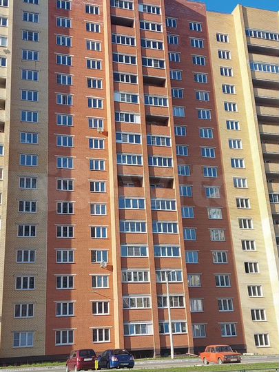 2-к. квартира, 81,3 м², 12/16 эт.